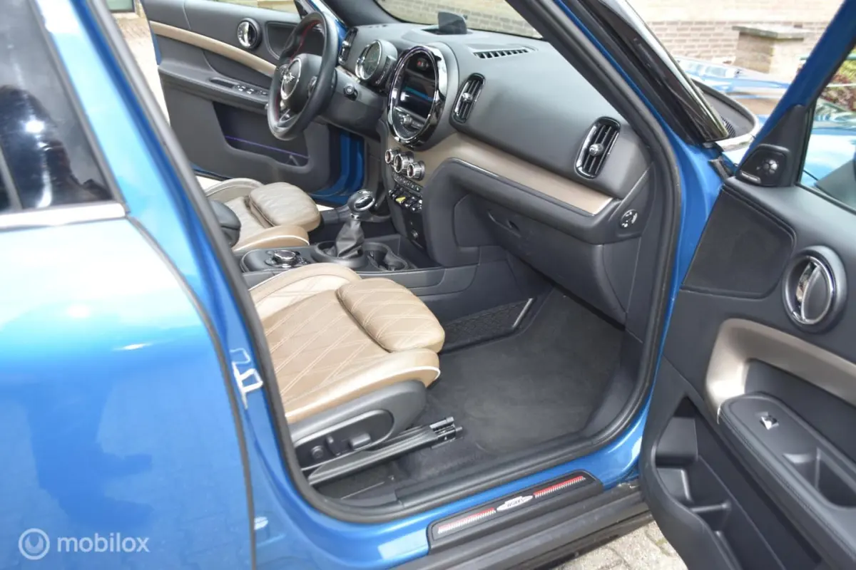 Cooper SE Hybrid Aut JCW Uitvoering Aut omaat