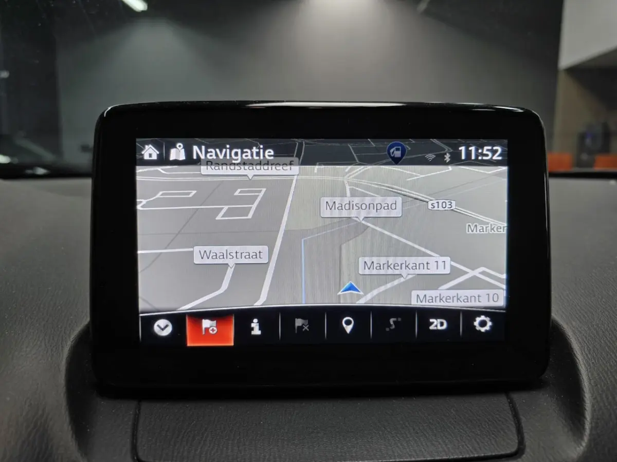 2 1.5 Skyactiv-G LED KEYLESS NAVI NAP NL AUTO