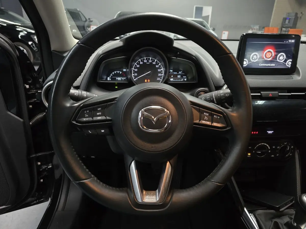 2 1.5 Skyactiv-G LED KEYLESS NAVI NAP NL AUTO