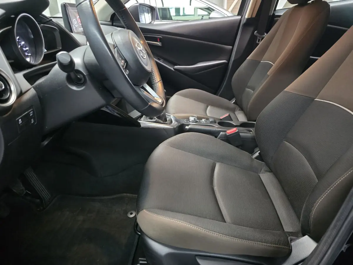 2 1.5 Skyactiv-G LED KEYLESS NAVI NAP NL AUTO