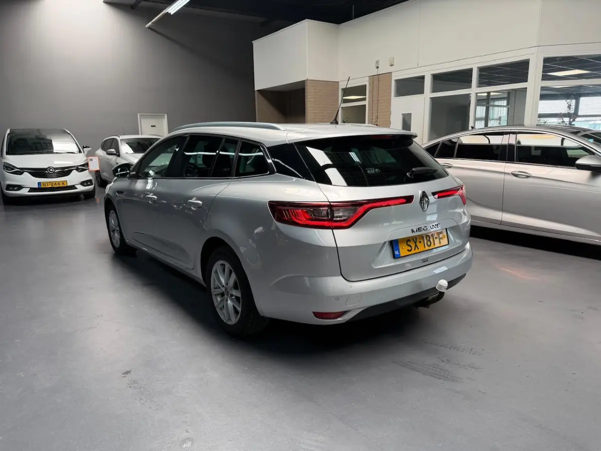 1.5 dCi Eco2 Zen NAVI CRUISE TREKHAAK NAP NL AUTO