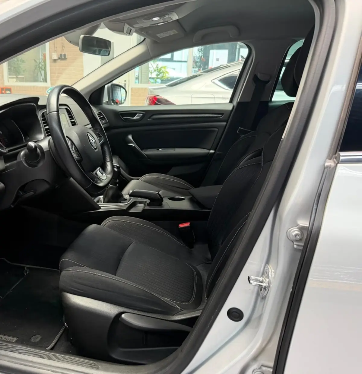 1.5 dCi Eco2 Zen NAVI CRUISE TREKHAAK NAP NL AUTO