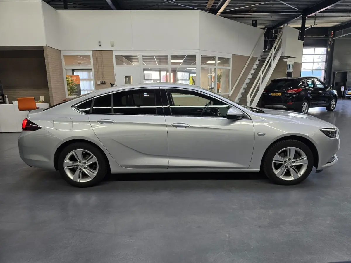 1.5 Turbo Business Executive LEDER CAMERA CARPLAY ACC NAP NL AUTO