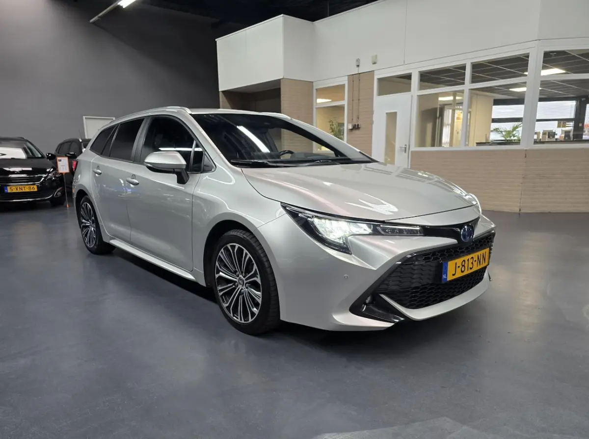 1.8 Hybrid Business Plus CAMERA LED DEALER ONDERHOUDEN