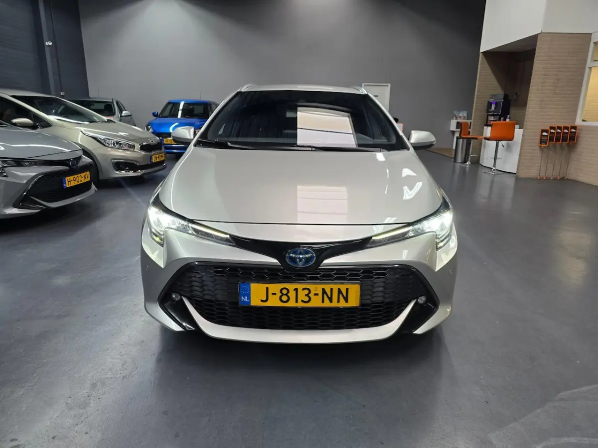 1.8 Hybrid Business Plus CAMERA LED DEALER ONDERHOUDEN