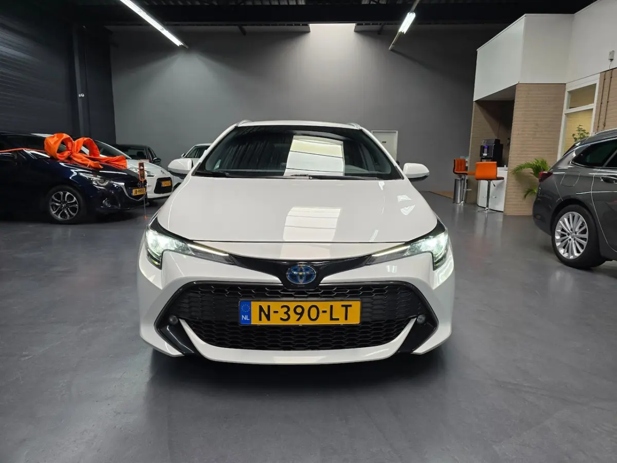 1.8 Hybrid Business Plus CAMERA LED DEALER ONDERHOUDEN