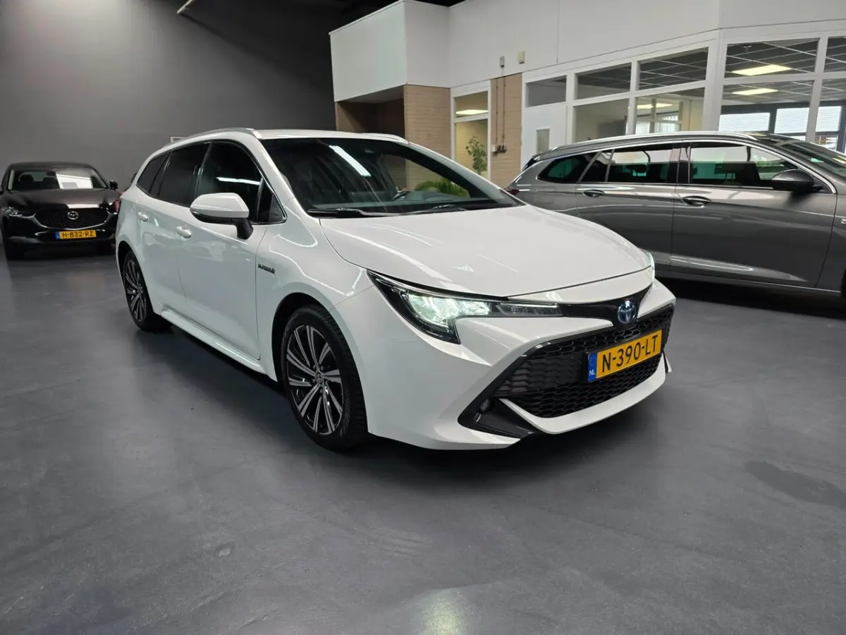 1.8 Hybrid Business Plus CAMERA LED DEALER ONDERHOUDEN