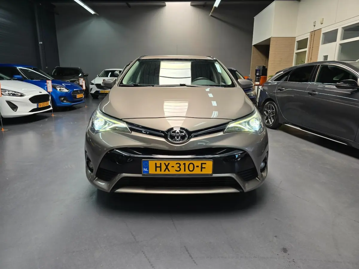 1.8 VVT-i Pro LED CAMERA NAVI NAP NL AUTO
