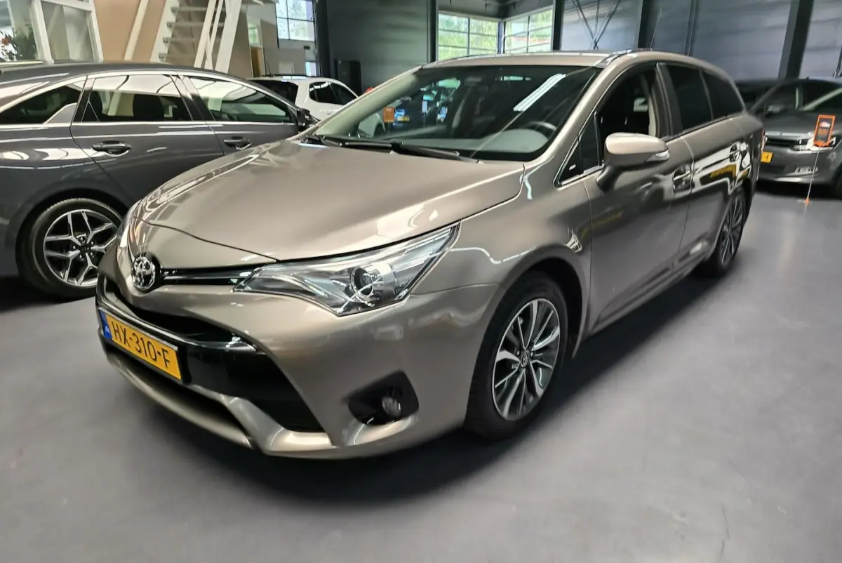 1.8 VVT-i Pro LED CAMERA NAVI NAP NL AUTO
