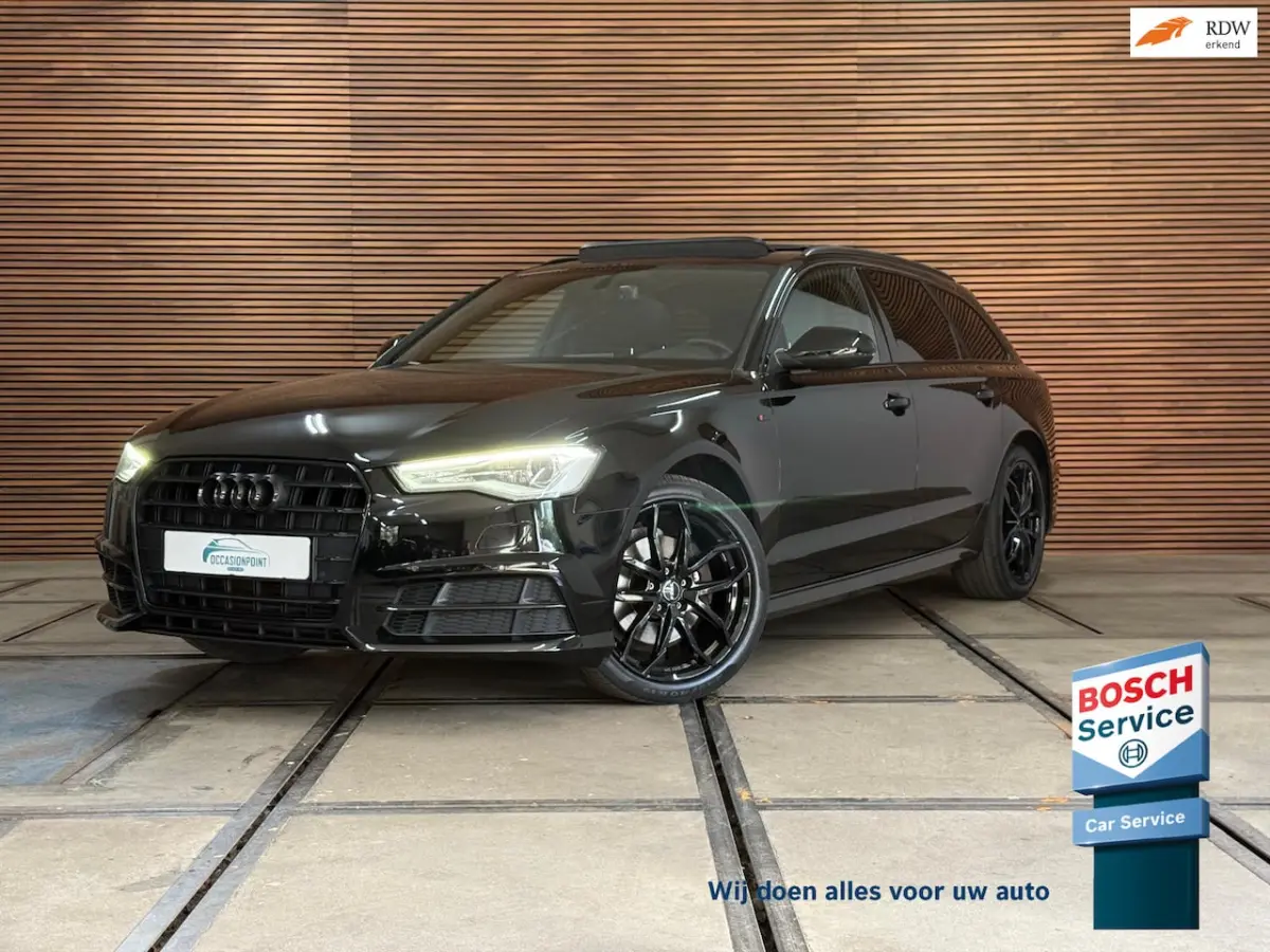 1.8 TFSI ultra S-line Edition | 19 Inch | Panoramadak | Camera | Navi | Sportstoelen