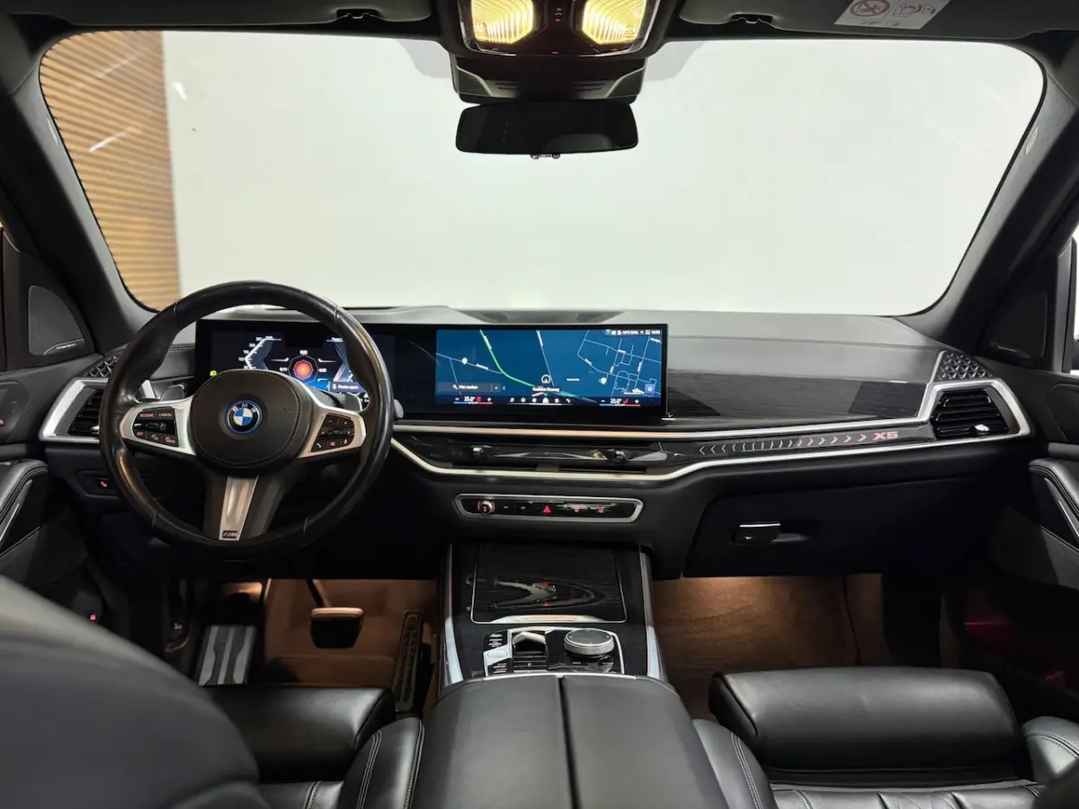 XDrive50e M-Sport | Pano | Sky Lounge | Innovatie-pakket | Harman/Kardon | Driving Assista