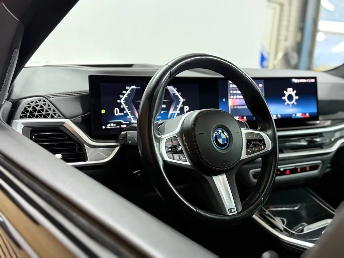 XDrive50e M-Sport | Pano | Sky Lounge | Innovatie-pakket | Harman/Kardon | Driving Assista