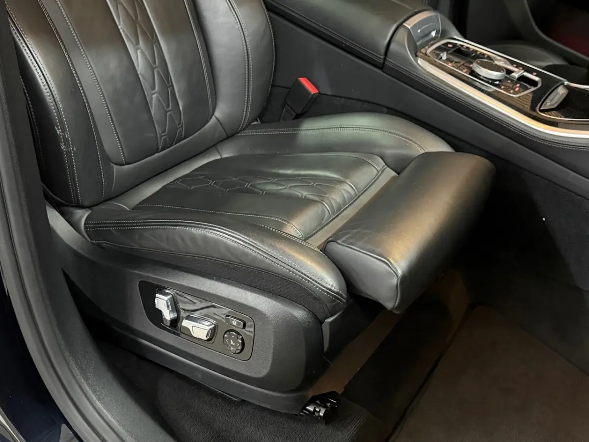 XDrive50e M-Sport | Pano | Sky Lounge | Innovatie-pakket | Harman/Kardon | Driving Assista