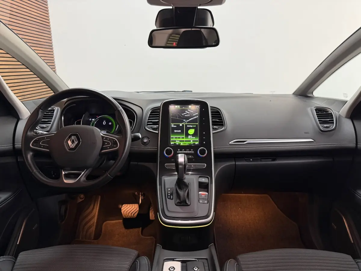 1.3 TCe Bose | 7-Persoons | Leder/Alcantara | Panorama voorruit | Massage stoel | BOSE Sou