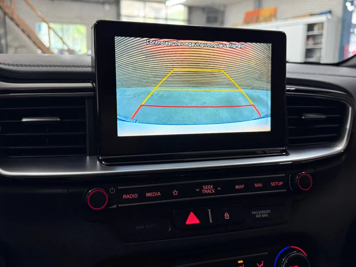 Ceed 1.6 T-GDi GT | 204 PK | Alcantara | JBL | Camera | Stoelverwarming | Stuur verwarming