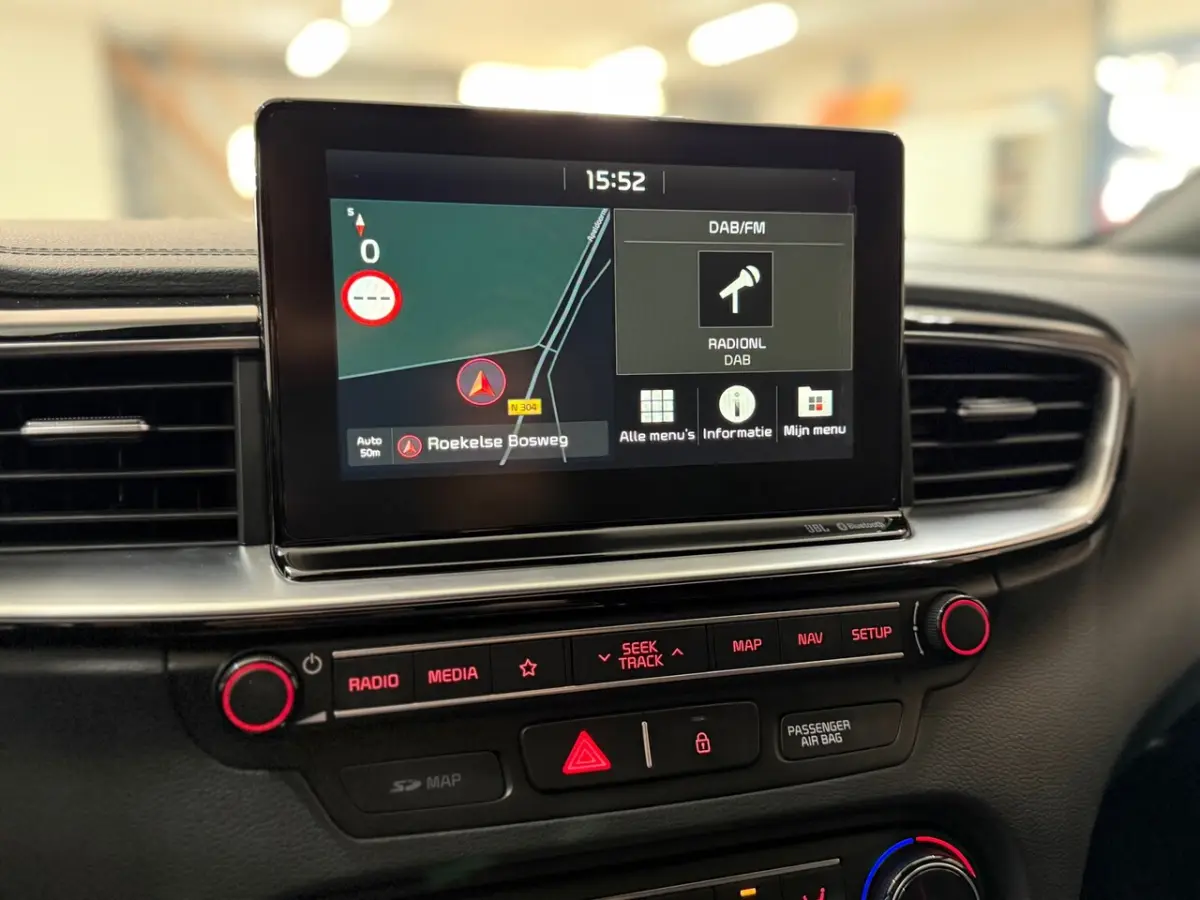 Ceed 1.6 T-GDi GT | 204 PK | Alcantara | JBL | Camera | Stoelverwarming | Stuur verwarming