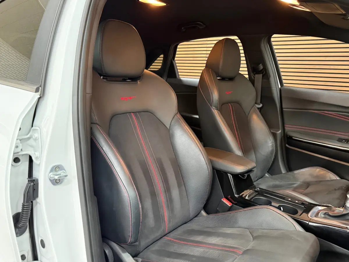 Ceed 1.6 T-GDi GT | 204 PK | Alcantara | JBL | Camera | Stoelverwarming | Stuur verwarming