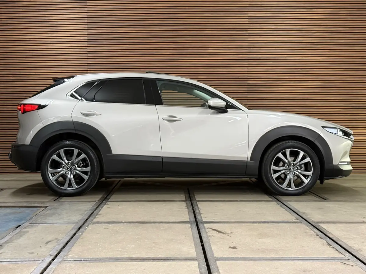 2.0 e-SkyActiv-X M Hybrid Luxury | Pano | Leder | HUD | ACC | Dodehoekdetectie | 180 PK |