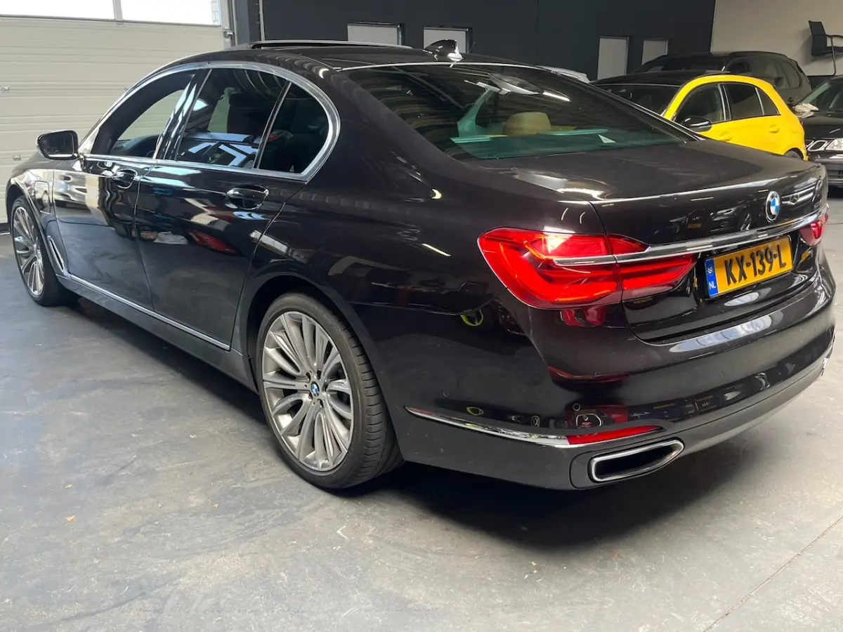 740e iPerformance High Executive L Voll optie NL auto