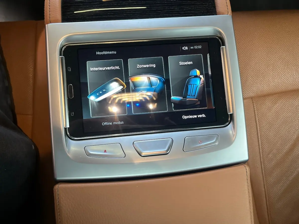 740e iPerformance High Executive L Voll optie NL auto