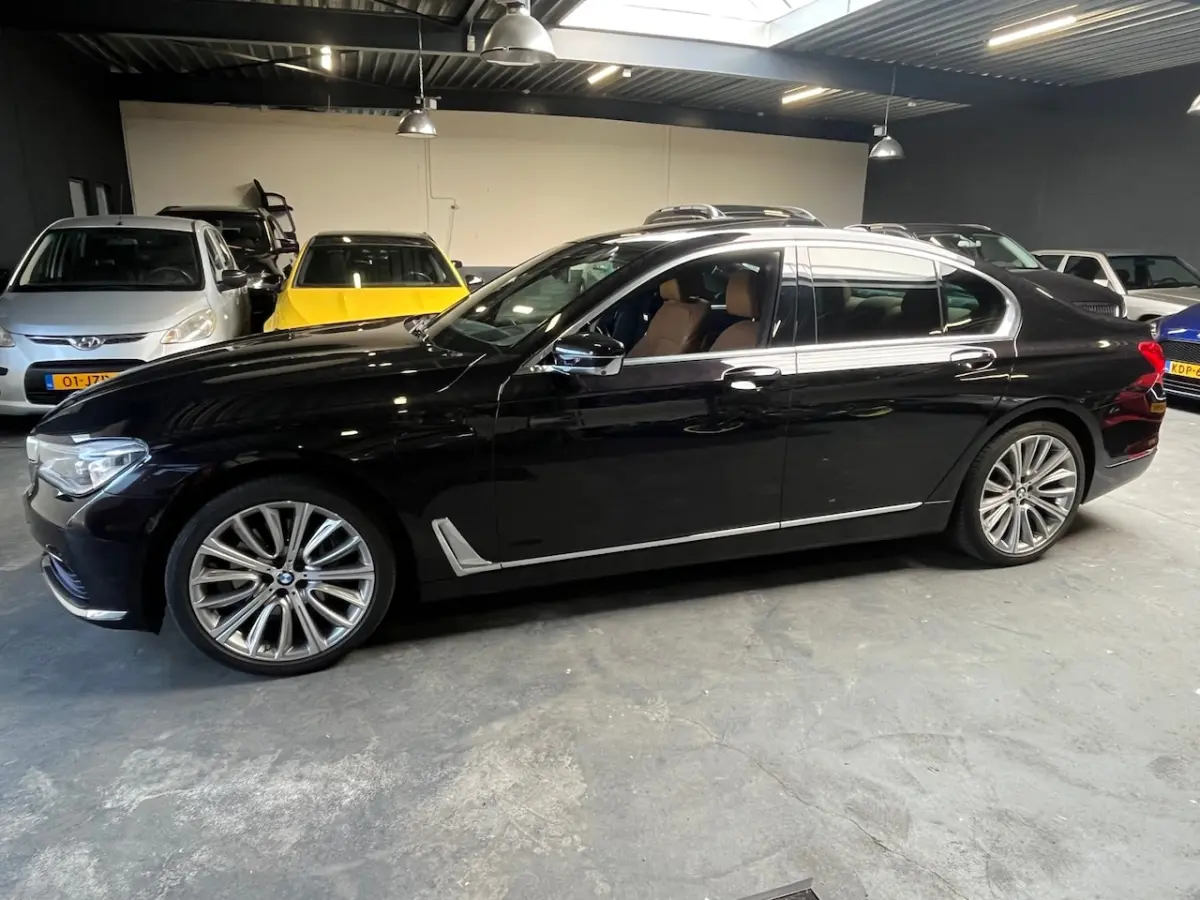 740e iPerformance High Executive L Voll optie NL auto