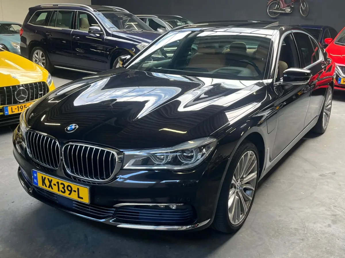 740e iPerformance High Executive L Voll optie NL auto