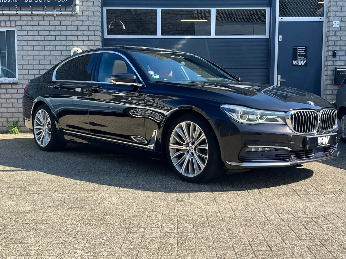 740e iPerformance High Executive L Voll optie NL auto