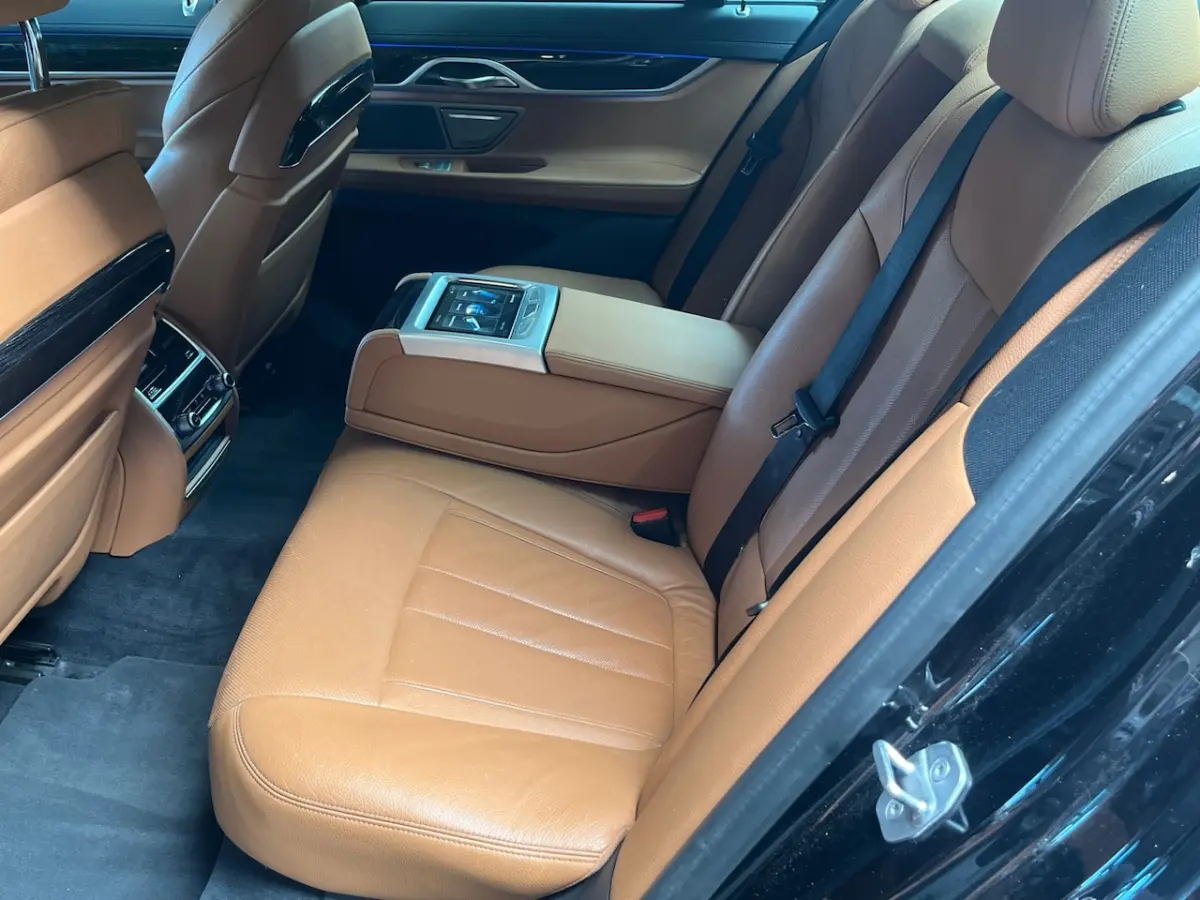 740e iPerformance High Executive L Voll optie NL auto