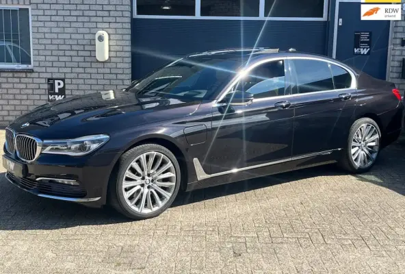 740e iPerformance High Executive L Voll optie NL auto