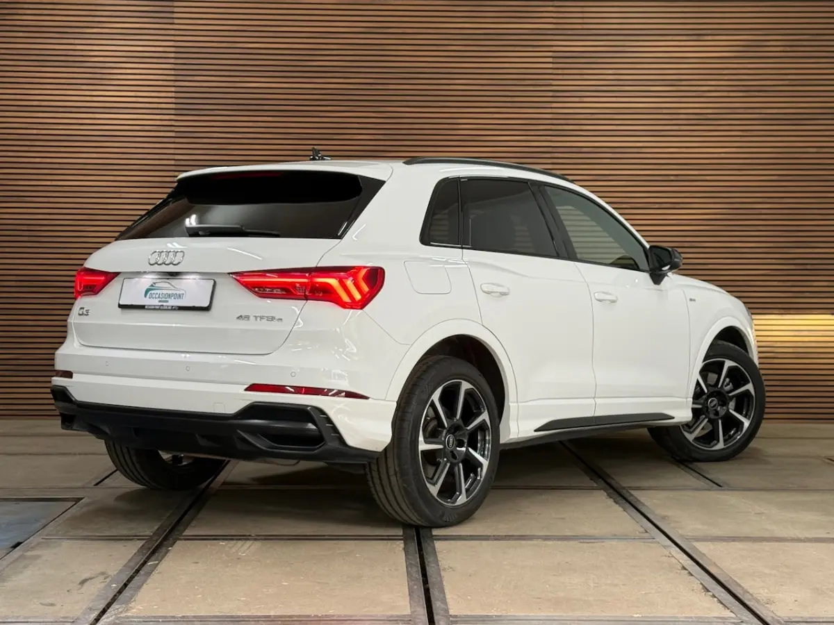 45 TFSI e S line | 245 PK | Virtual Cockpit Plus | Camera | Black Optics | Leder | 2022