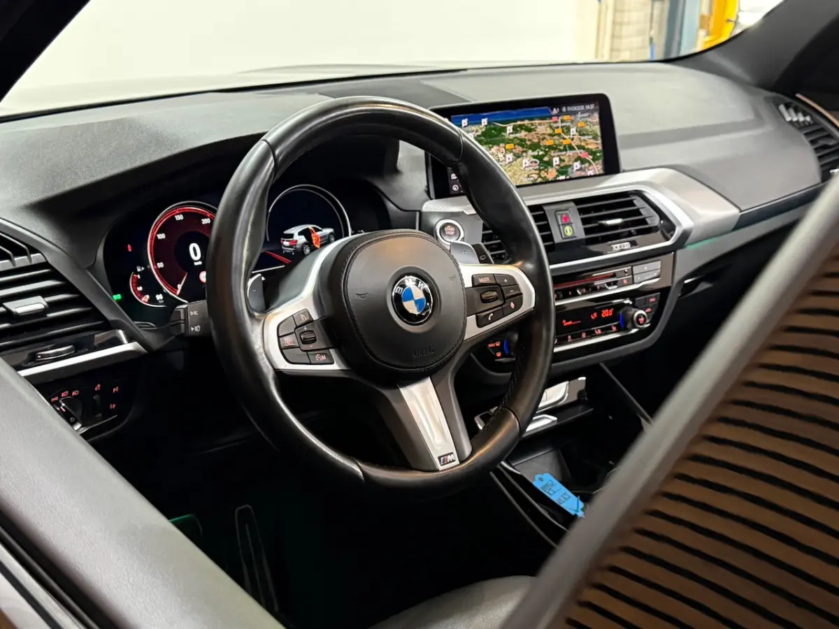 XDrive30i High Ex. M-Sport | Shadow-Line | Pano | Trekhaak | 20"| Ambient | Driving + Park