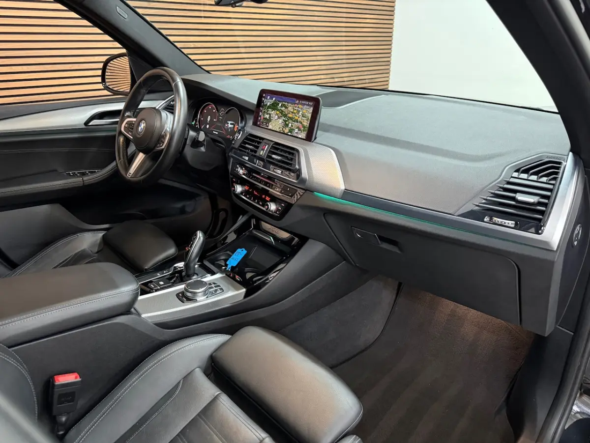 XDrive30i High Ex. M-Sport | Shadow-Line | Pano | Trekhaak | 20"| Ambient | Driving + Park