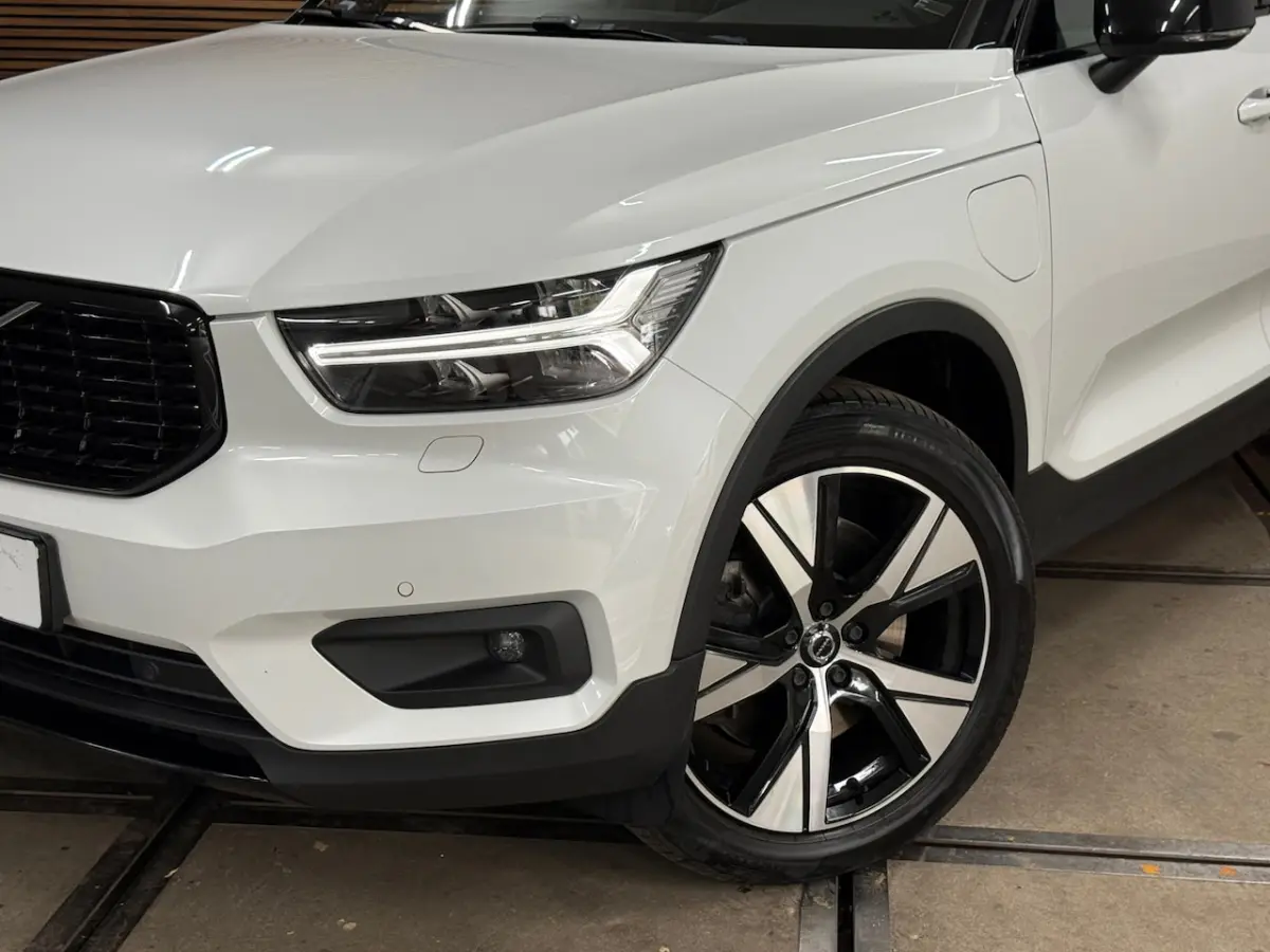 1.5 T5 Recharge R-Design | H/K Premium Sound | Pano | Trekhaak | Licht Pakket | Parkeerass