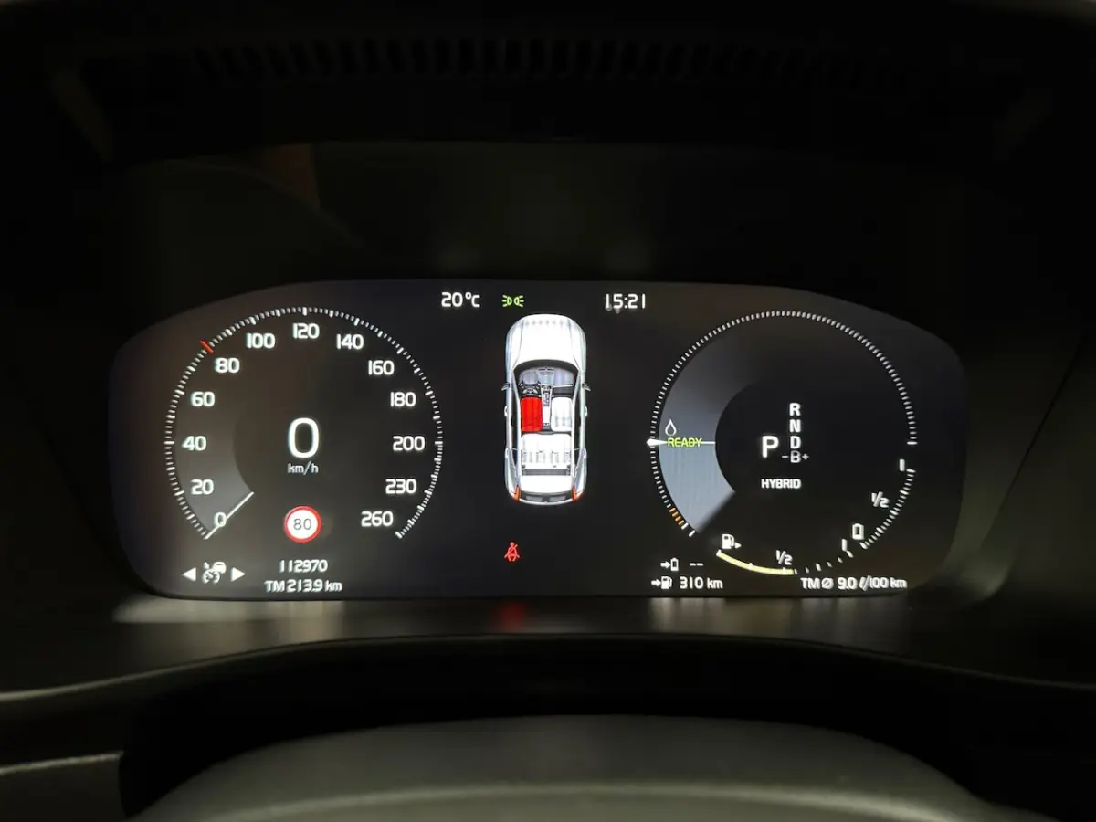 1.5 T5 Recharge R-Design | H/K Premium Sound | Pano | Trekhaak | Licht Pakket | Parkeerass