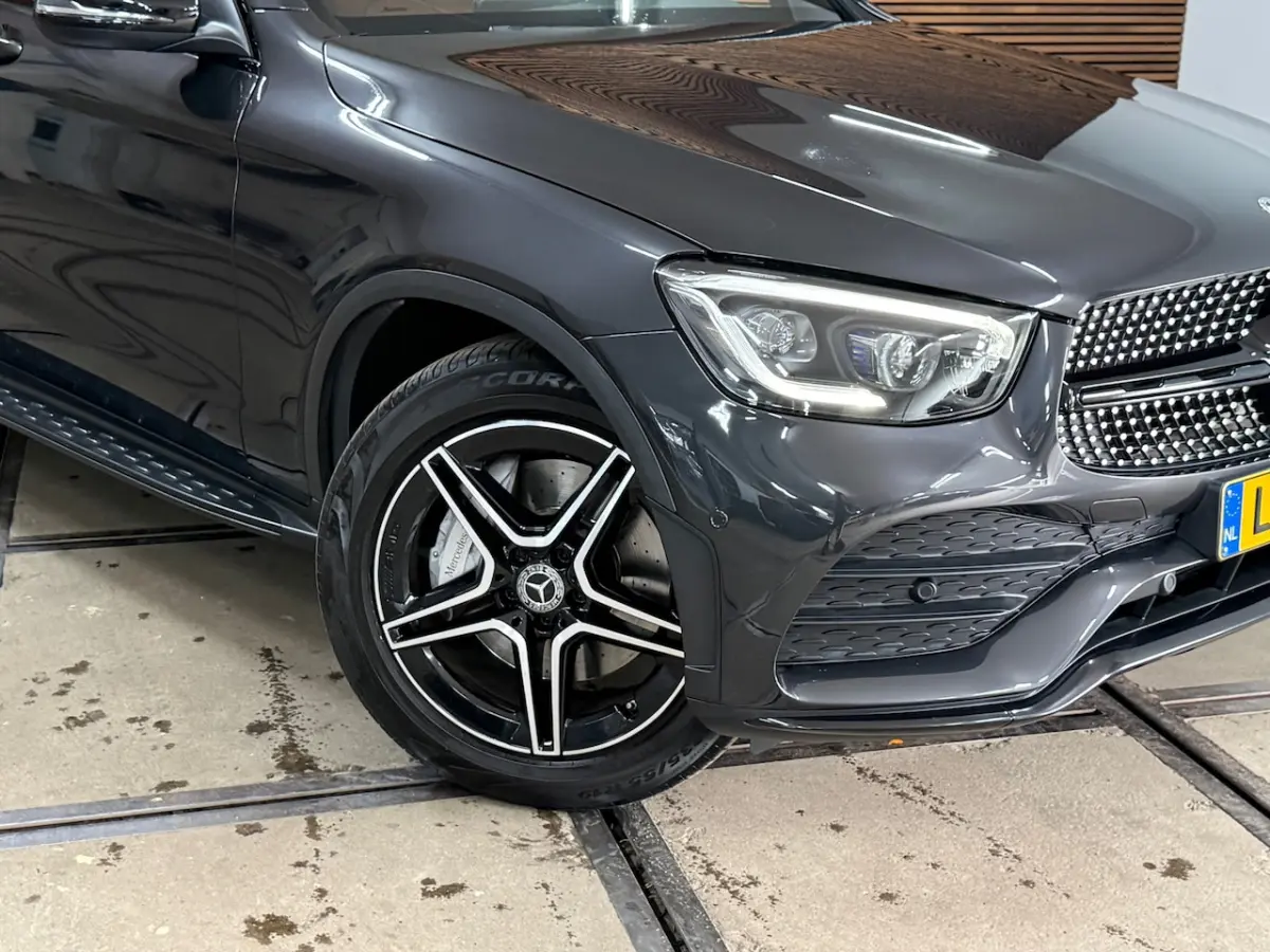 200 4MATIC Premium Plus AMG Line 4MATIC | Pano | Virtual | Night pakket| Ambient | MBUX |