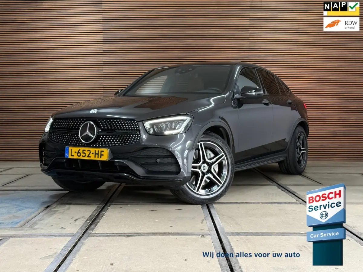 200 4MATIC Premium Plus AMG Line 4MATIC | Pano | Virtual | Night pakket| Ambient | MBUX |