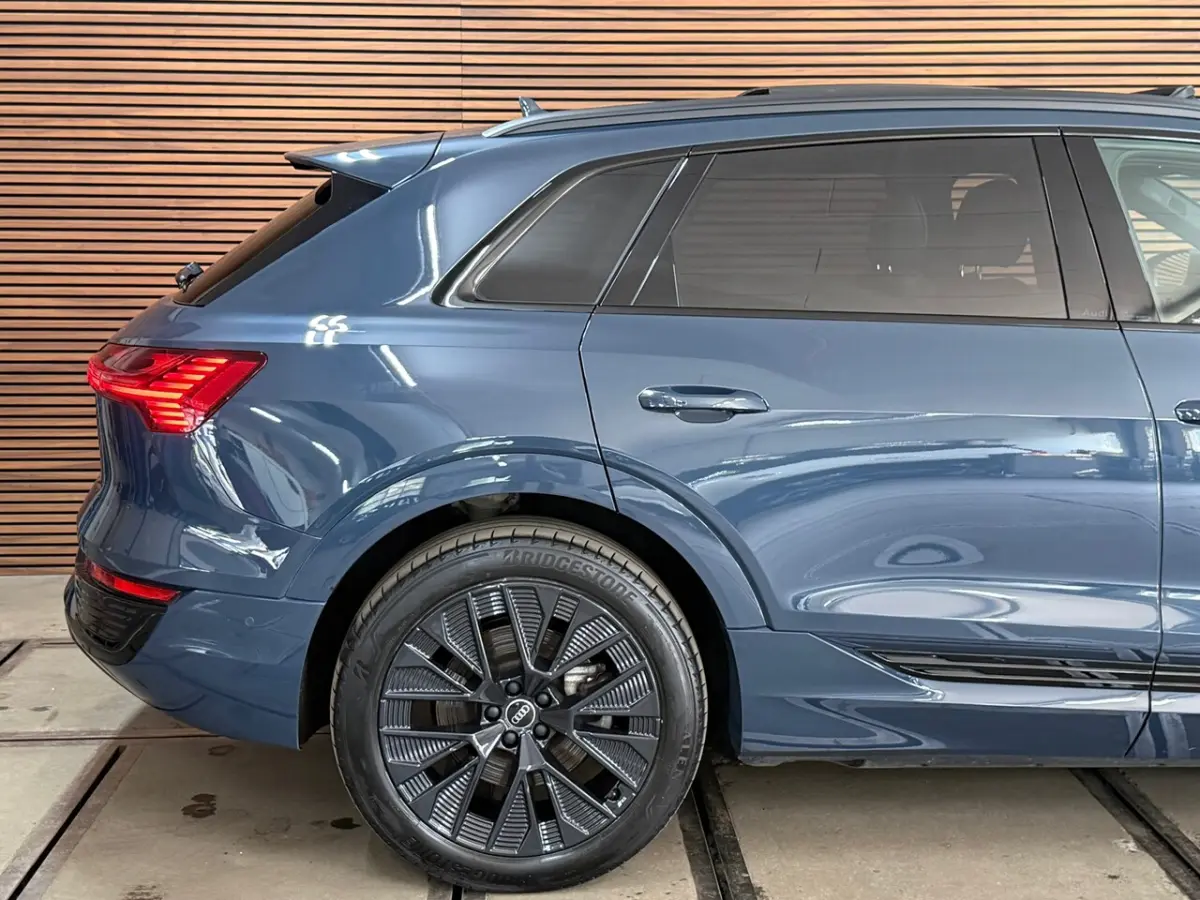 55 quattro S-line Black Edition 115 kWh | 408PK | Pano | Trekhaak | Matrix Led | B&O Sound
