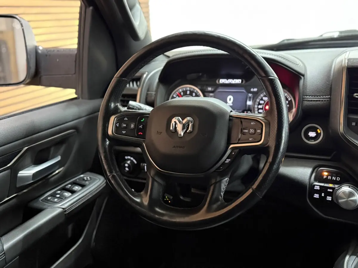 5.7 V8 4x4 Crew Cab 5'7 Sport | Soft Cover | Full option | Camera | Trekhaak | White Editi