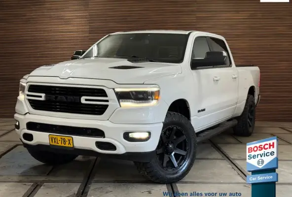 5.7 V8 4x4 Crew Cab 5'7 Sport | Soft Cover | Full option | Camera | Trekhaak | White Editi