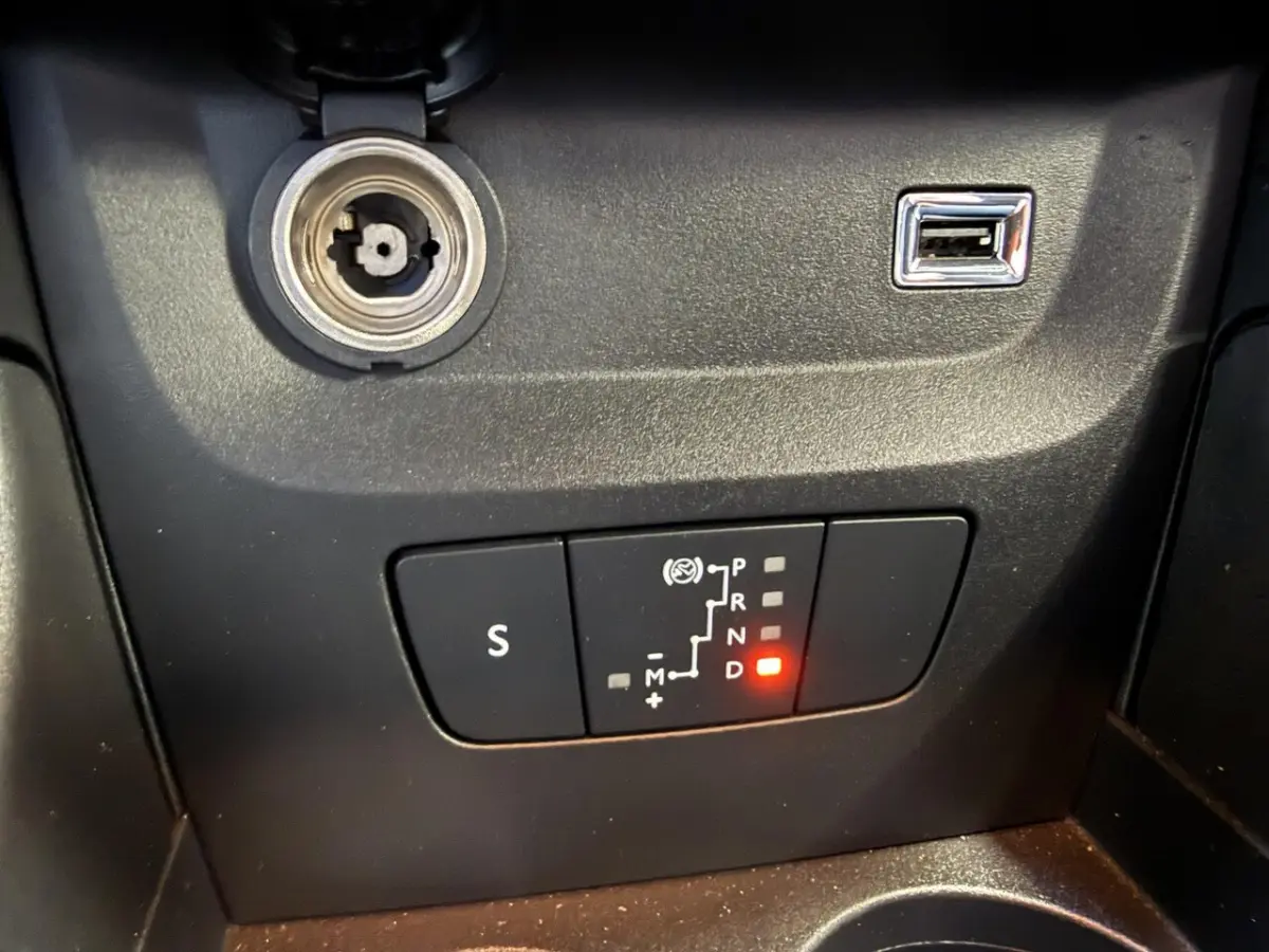 1.2 PureTech Shine pack Automaat