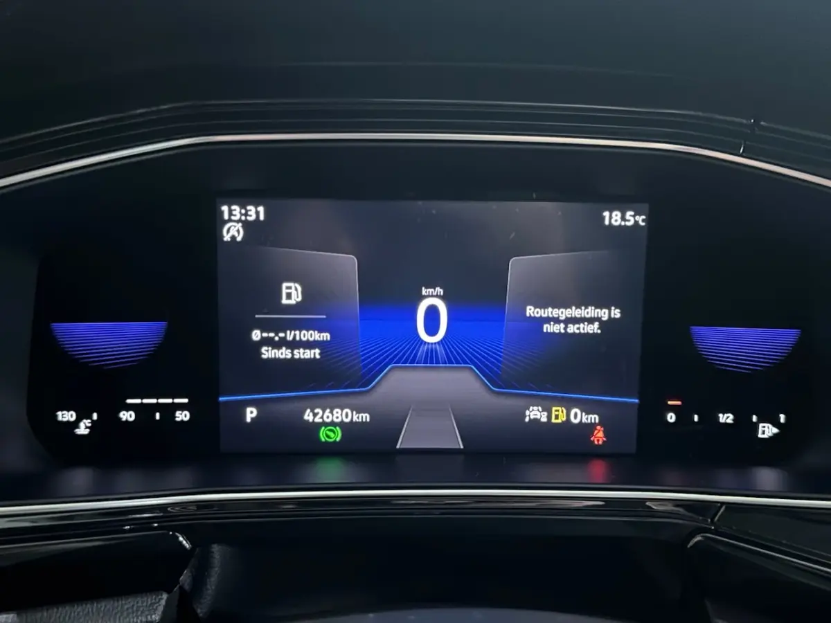 1.0 TSI Style DSG | ACC | Camera | CarPlay | 18 Inch | LED | Stoelverwarming