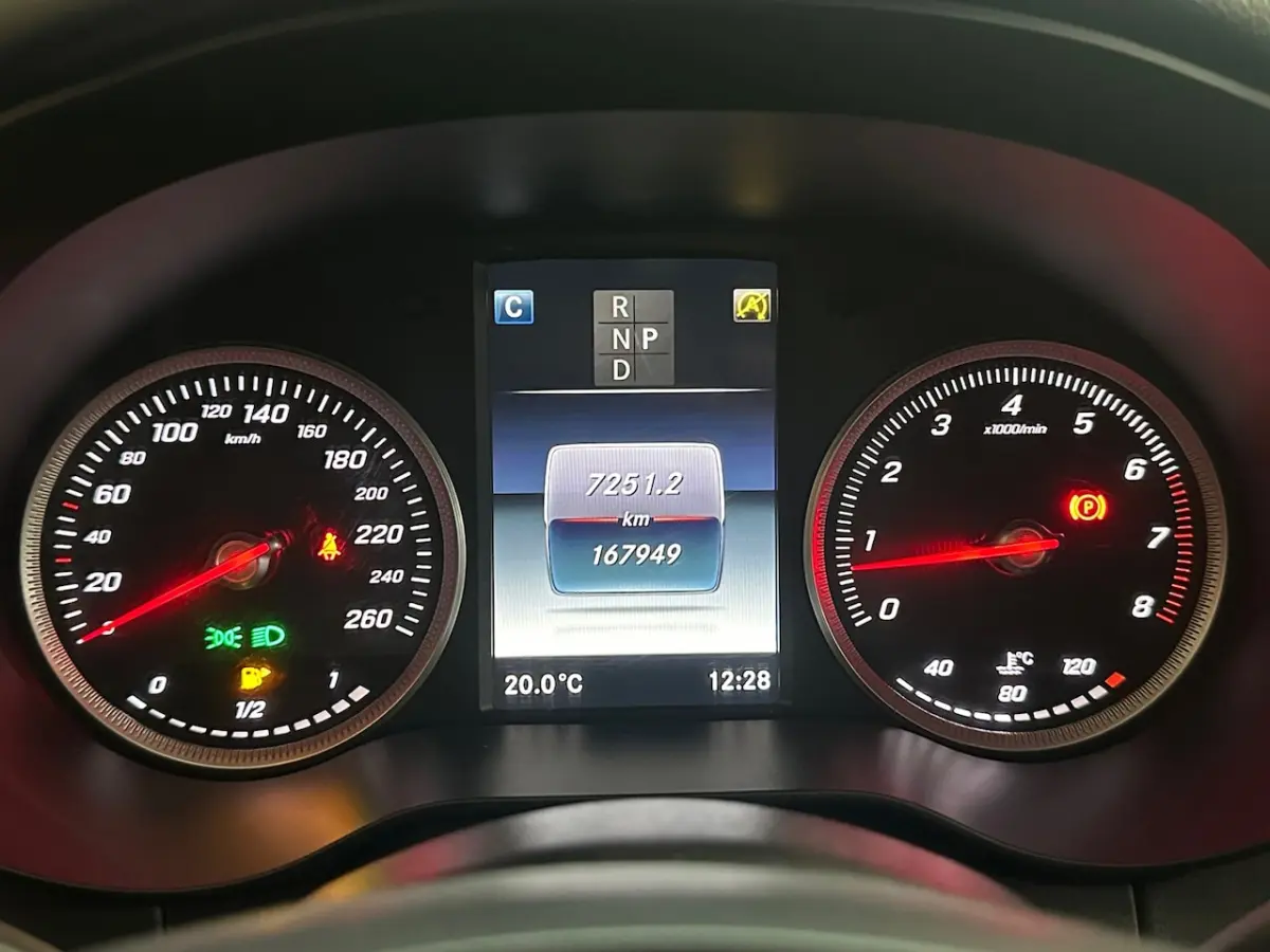 C200 Estate Avantgarde Automaat | LED|Trekhaak|Stoelverwarming|Navi|Camera|Elektrische Ach