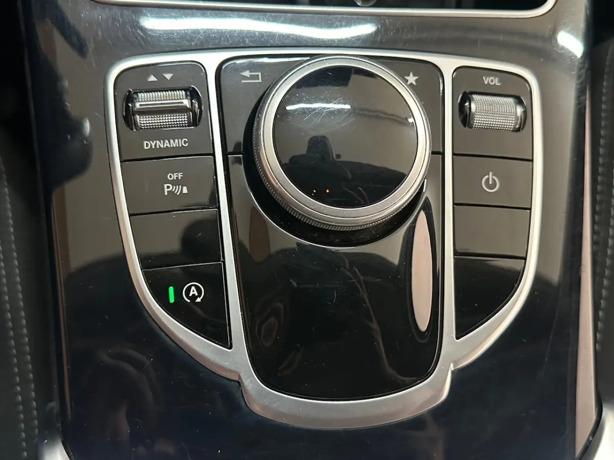 C200 Estate Avantgarde Automaat | LED|Trekhaak|Stoelverwarming|Navi|Camera|Elektrische Ach