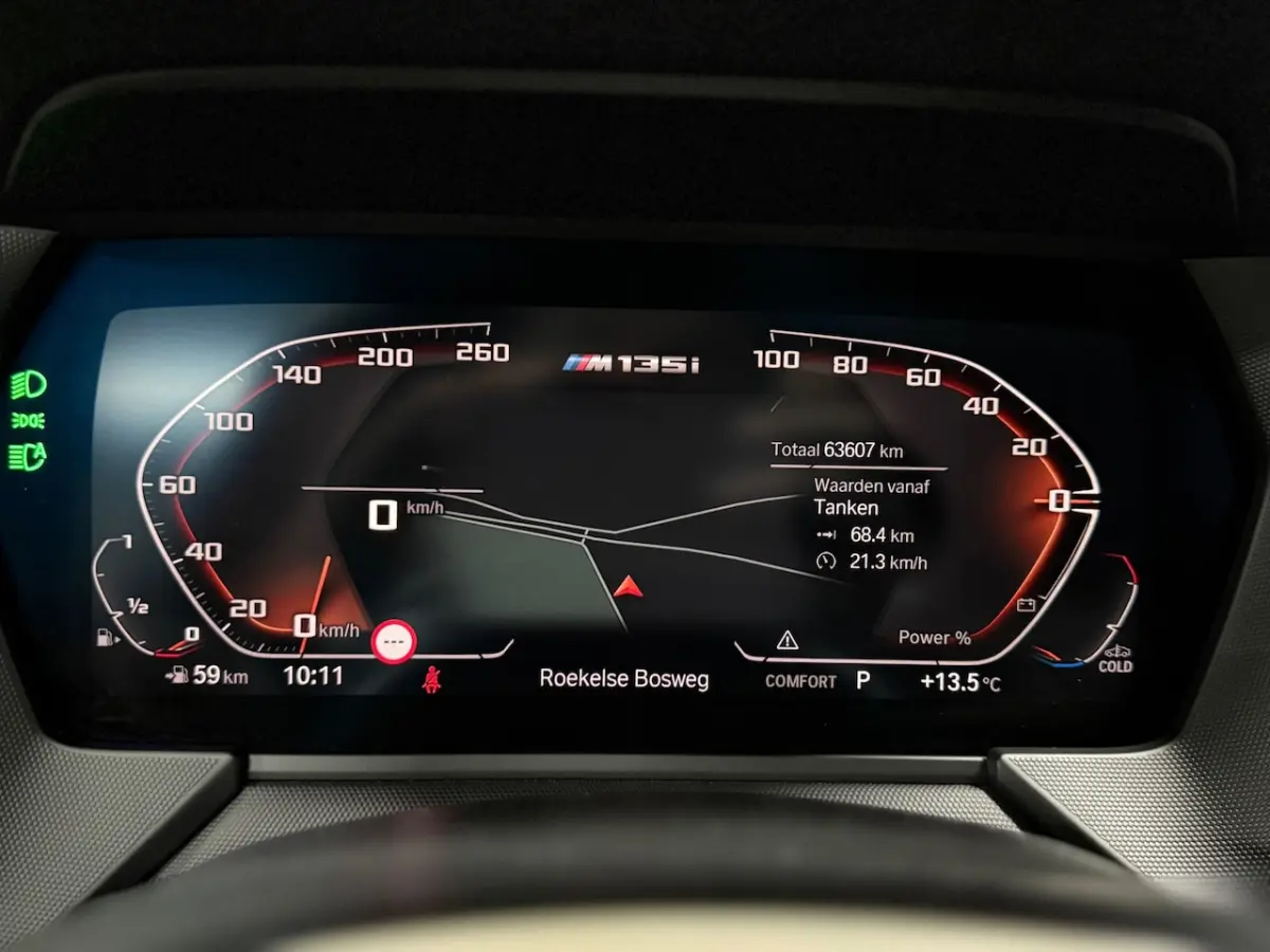 M135i xDrive M-Performance | BomVOL | M-Technic | Pano | HuD | Parkeer-pakket | Ambient |
