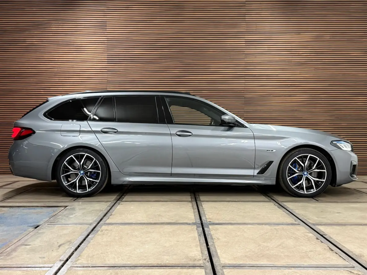 530e M-Sport Pro xDrive |Pano | H/K Sound | HUD | ACC | Laser | Nappa leder | Luchtvering