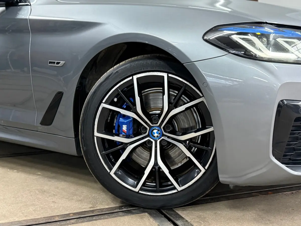 530e M-Sport Pro xDrive |Pano | H/K Sound | HUD | ACC | Laser | Nappa leder | Luchtvering