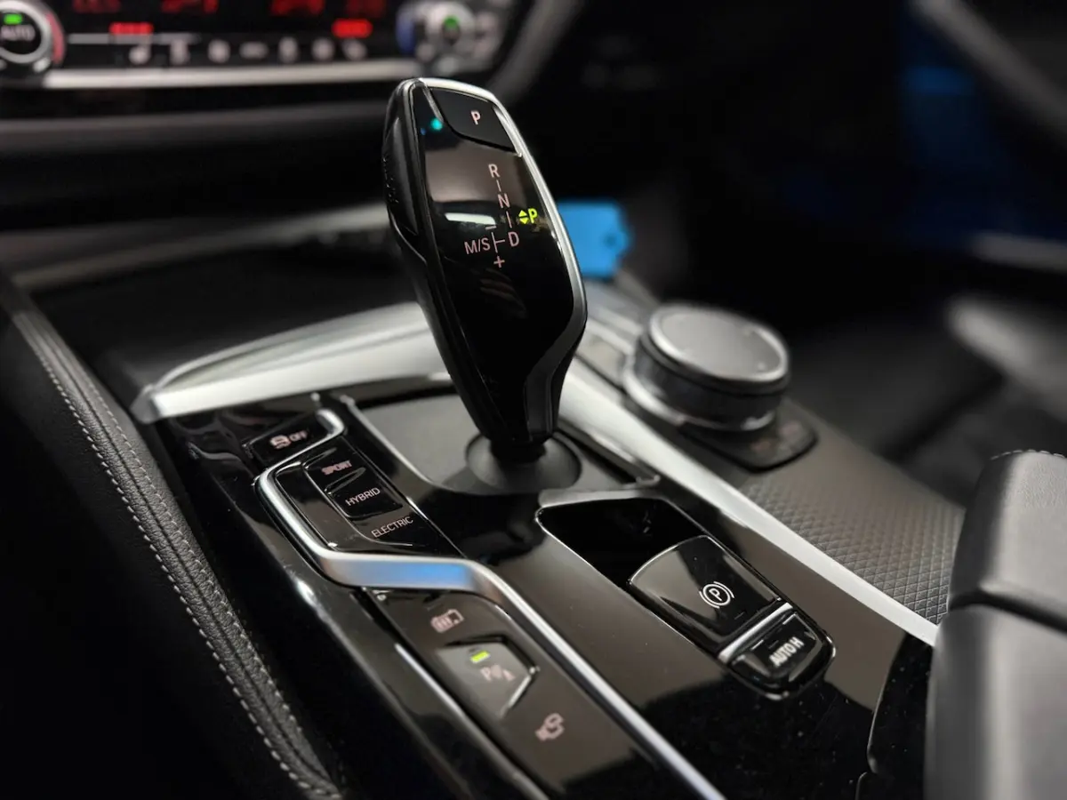 530e M-Sport Pro xDrive |Pano | H/K Sound | HUD | ACC | Laser | Nappa leder | Luchtvering