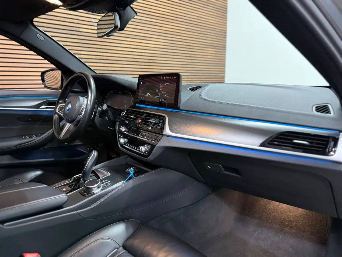 530e M-Sport Pro xDrive |Pano | H/K Sound | HUD | ACC | Laser | Nappa leder | Luchtvering