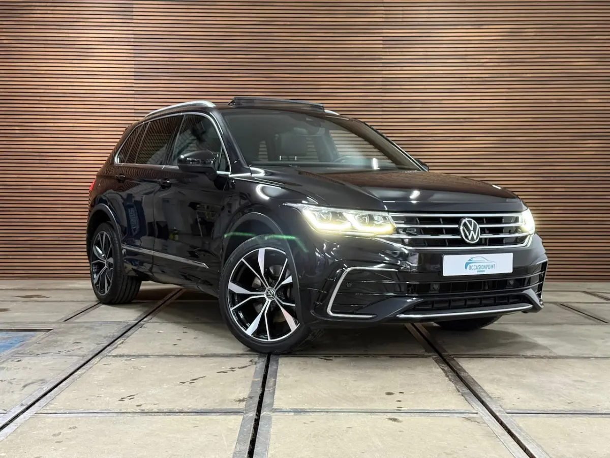 1.4 TSI eHybrid R-Line Business+ | VOL | Pano | IQ Led | Dynamic Light Assist | Trekhaak |