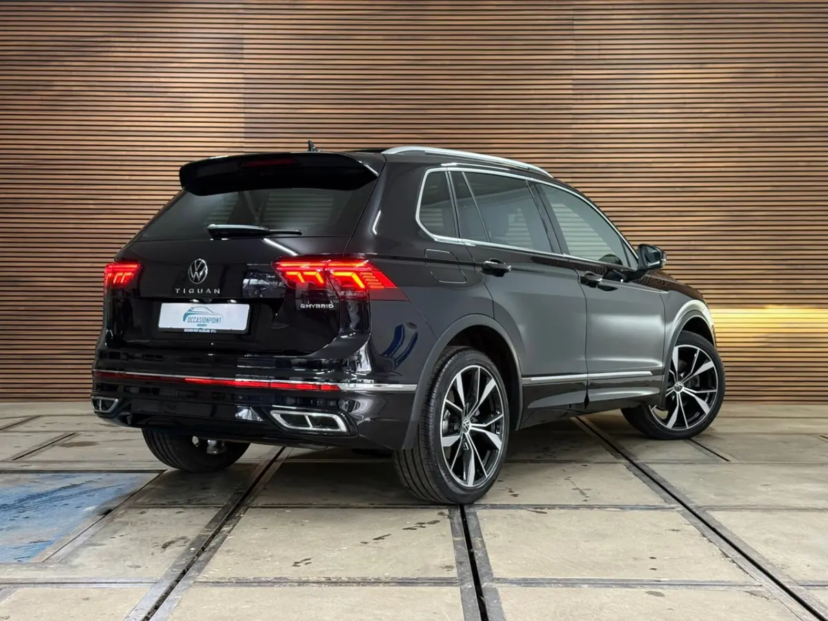 1.4 TSI eHybrid R-Line Business+ | VOL | Pano | IQ Led | Dynamic Light Assist | Trekhaak |